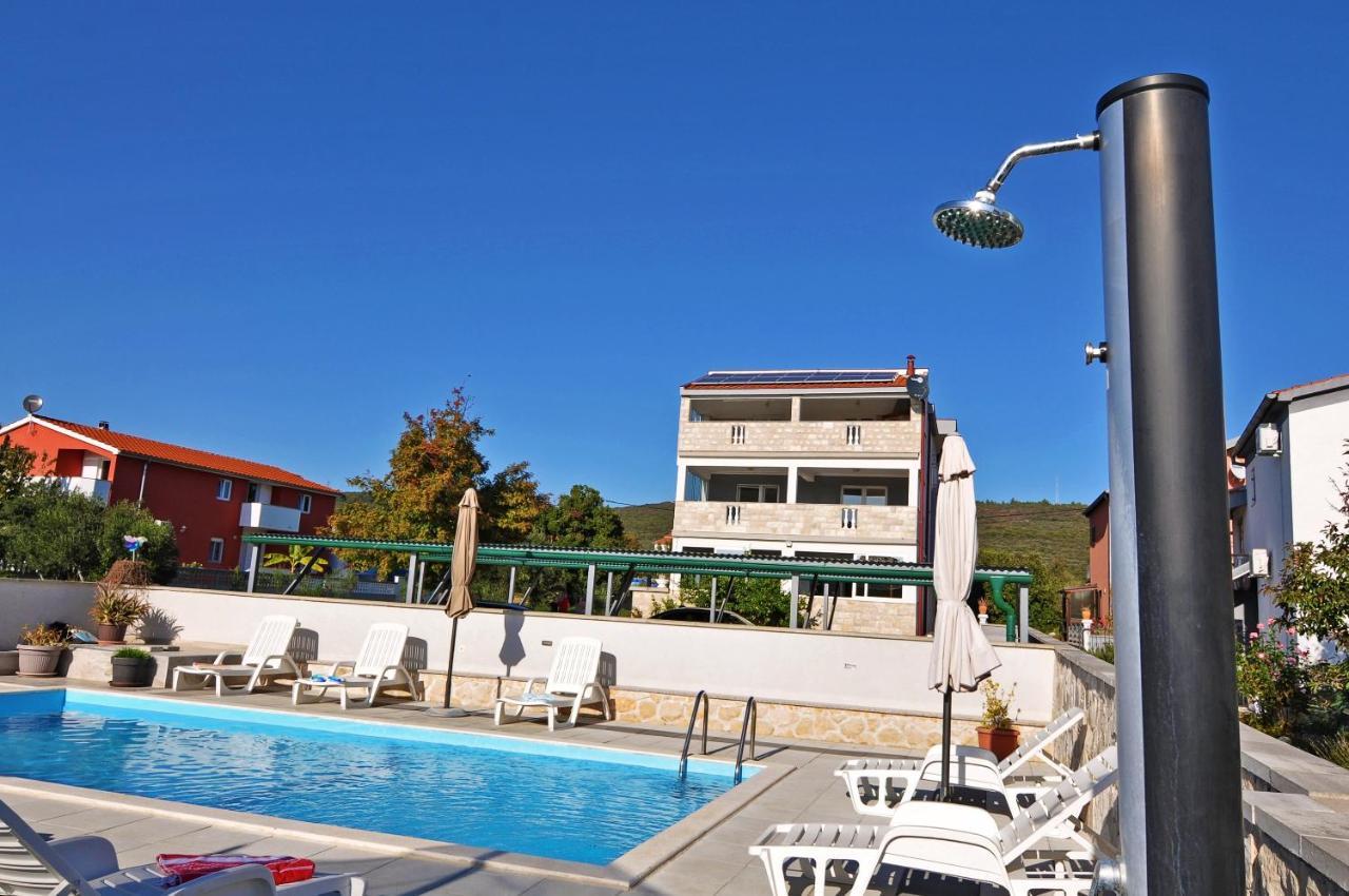 Apartment Tony With Private Pool Sukosan Luaran gambar