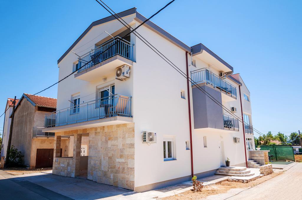 Apartment Tony With Private Pool Sukosan Luaran gambar