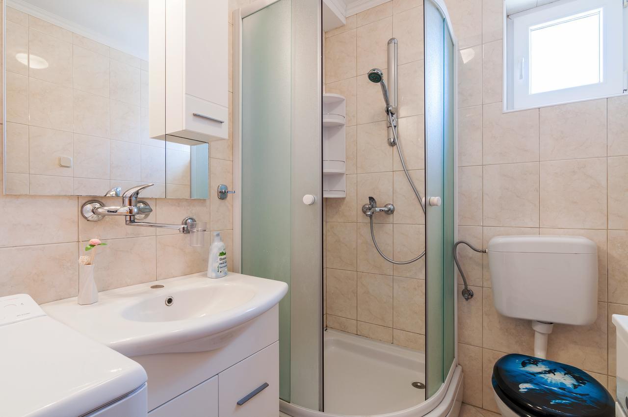Apartment Tony With Private Pool Sukosan Luaran gambar